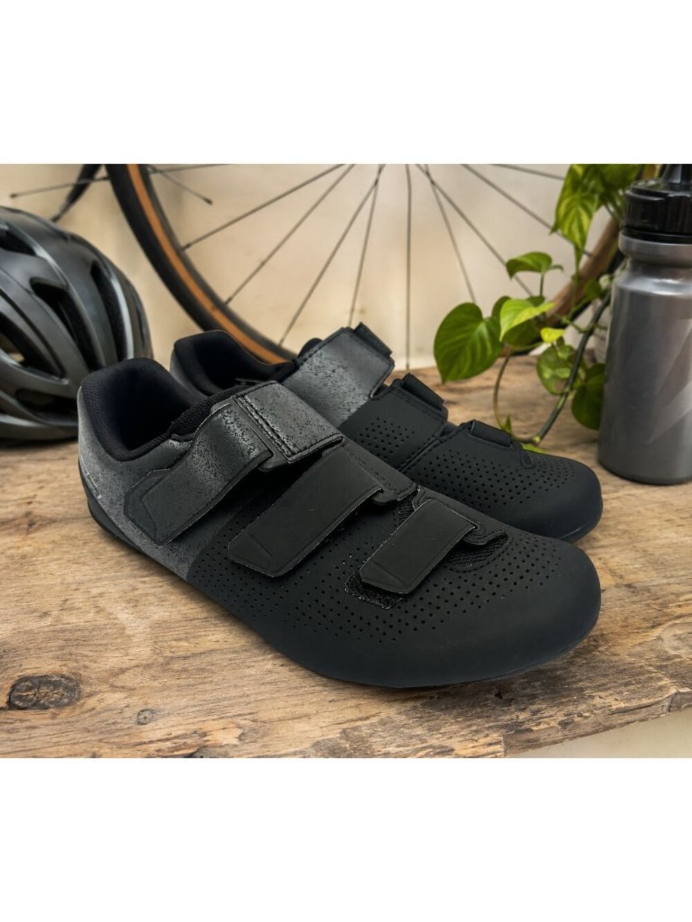 Shimano SH-RC102 Cycling Shoes Black 3 Strap Womens Size 6-6.5 EU 38 New READ